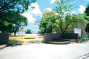 清新小学校 