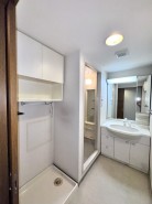 清潔感あふれる明るい水回りで、爽やかな一日が始まります
