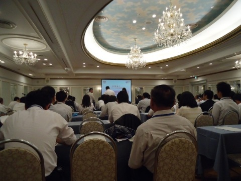 全国の加盟店と研修