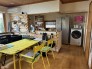 洗濯機は、キッチン横にあります。
