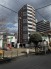 裏側から見た外観です。公園が近くにあります。