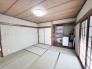 １階の和室です。玄関ホールからお客様を通せます。