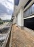 南側の庭は、季節の彩りを楽しめる花壇作りにも適した広さ。趣味を育む穏やかな時間が流れます
