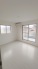 ２階洋室７帖です。この部屋もバルコニーに面しており明るいお部屋です。